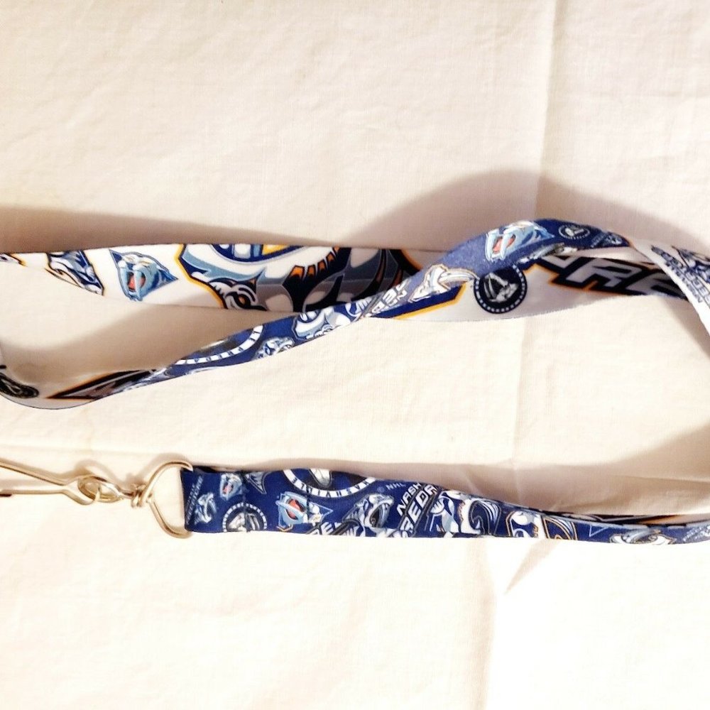NASHVILLE PREDATORS LANYARD DOUBLE SIDED STYLE W/CLIP